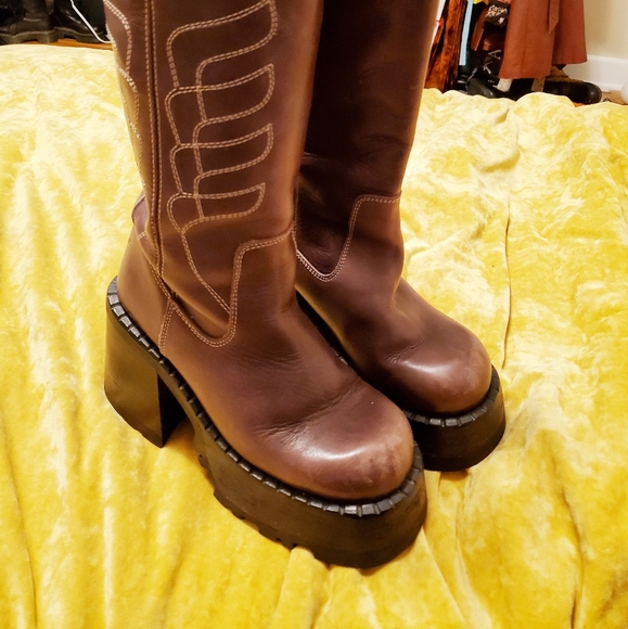 SOLD - Picture 5 of 7